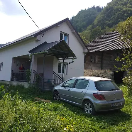 Літній будинок Planinska Kuca *